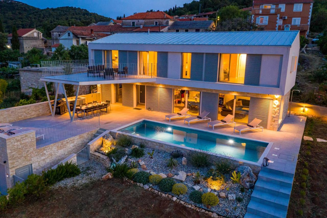 Villa Mezano Žman エクステリア 写真